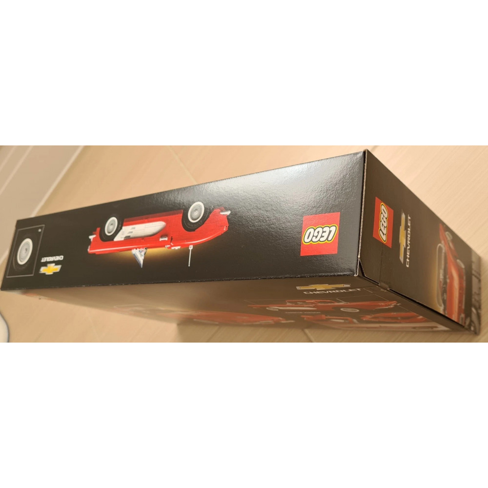Constructor for adults LEGO Icons 10321 Chevrolet Corvette red collectible car 1210 pieces