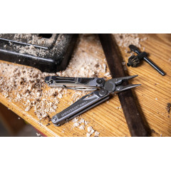 Leatherman Wave Plus Black 832533 multitool foldable 18-in-1 tool with pliers and knife black