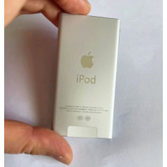 Mp3 плеєр Apple iPod nano 7th Generation (A1446) 16 Gb Сріблястий (Silver)