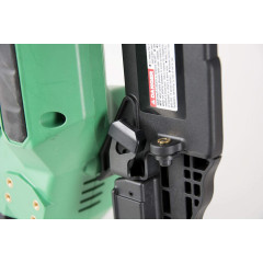 Акумуляторний цвяхозабивний пістолет Metabo HPT NT1850DE