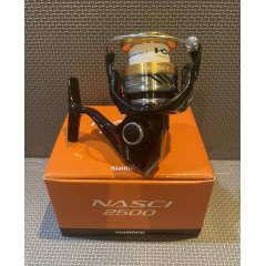 Спінінгова котушка Shimano Nasci 2500 FB (NAS2500FB) 4+1BB 5.0:1