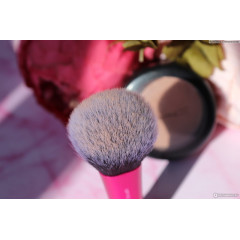 Кисть Real Techniques Multitask Brush для нанесення пудри, рум'ян або бронзера (без коробки)