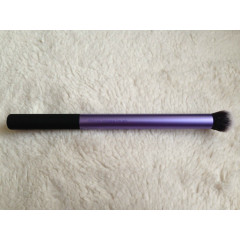 Real Techniques Expert Face Brush (without box) - a brush for applying foundation.