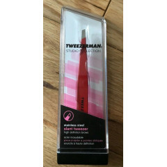 Пінцет з скошеним наконечником Tweezerman Studio Red Collection