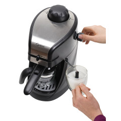 Кавомашина Capresso Steam PRO для приготування еспресо та капучіно (110 вольт)