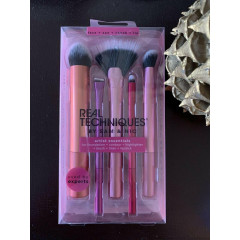 Real Techniques By Sam & Nic Artist Essentials Brush Set