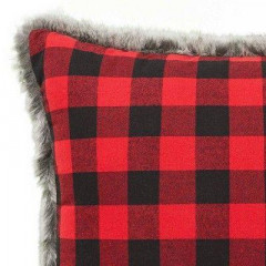 Декоративна подушка Eddie Bauer Lodge Faux Fur Pillow