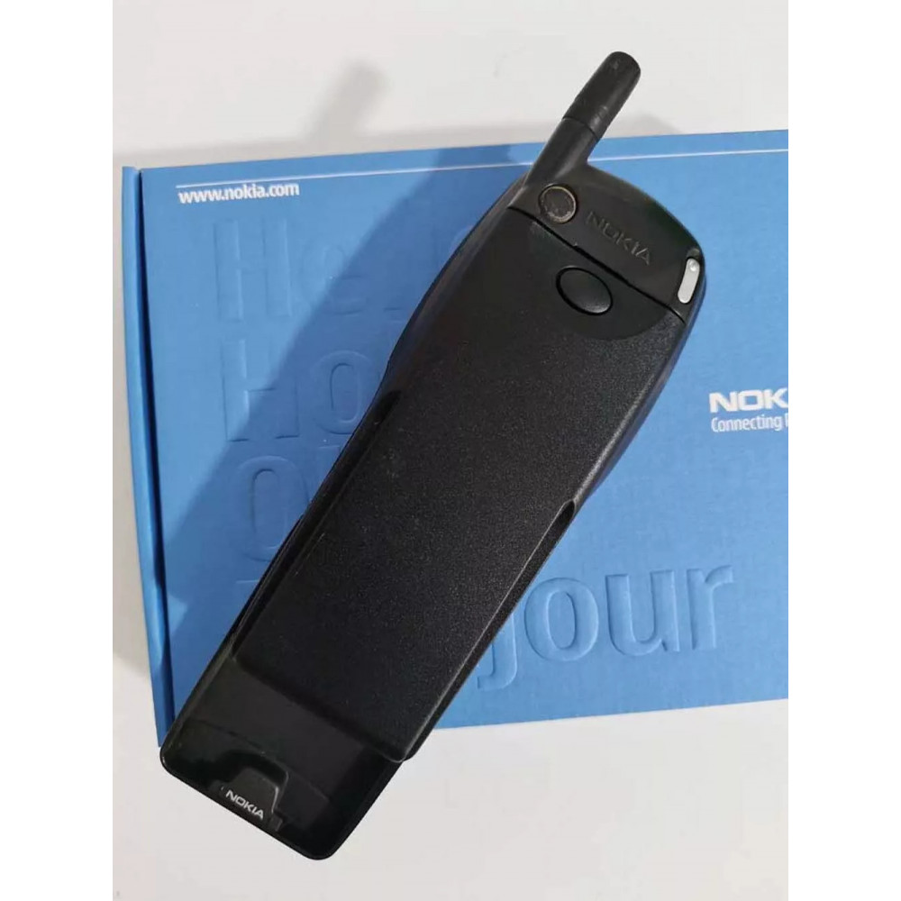 Ретро мобильный телефон Nokia 7110 черный 9 KB