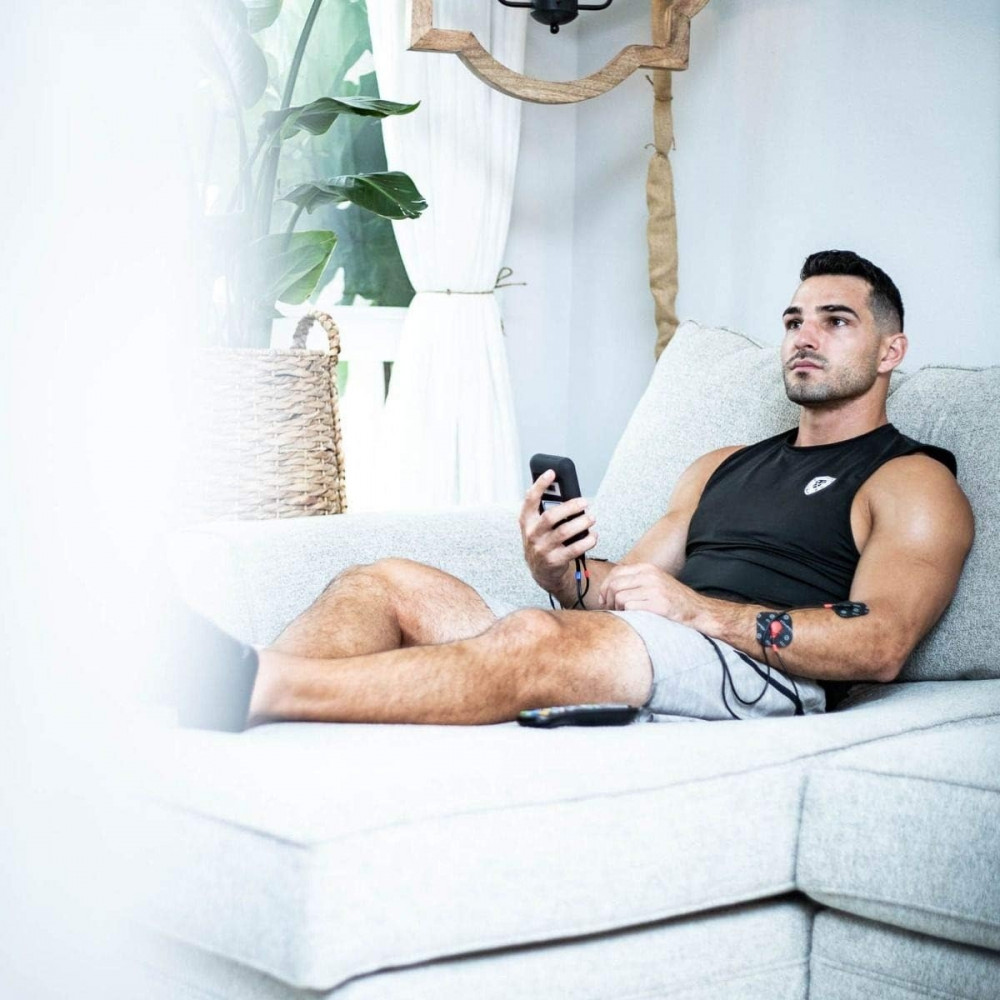 Compex Sport Elite 3.0 Portable Muscle Stimulator, Black