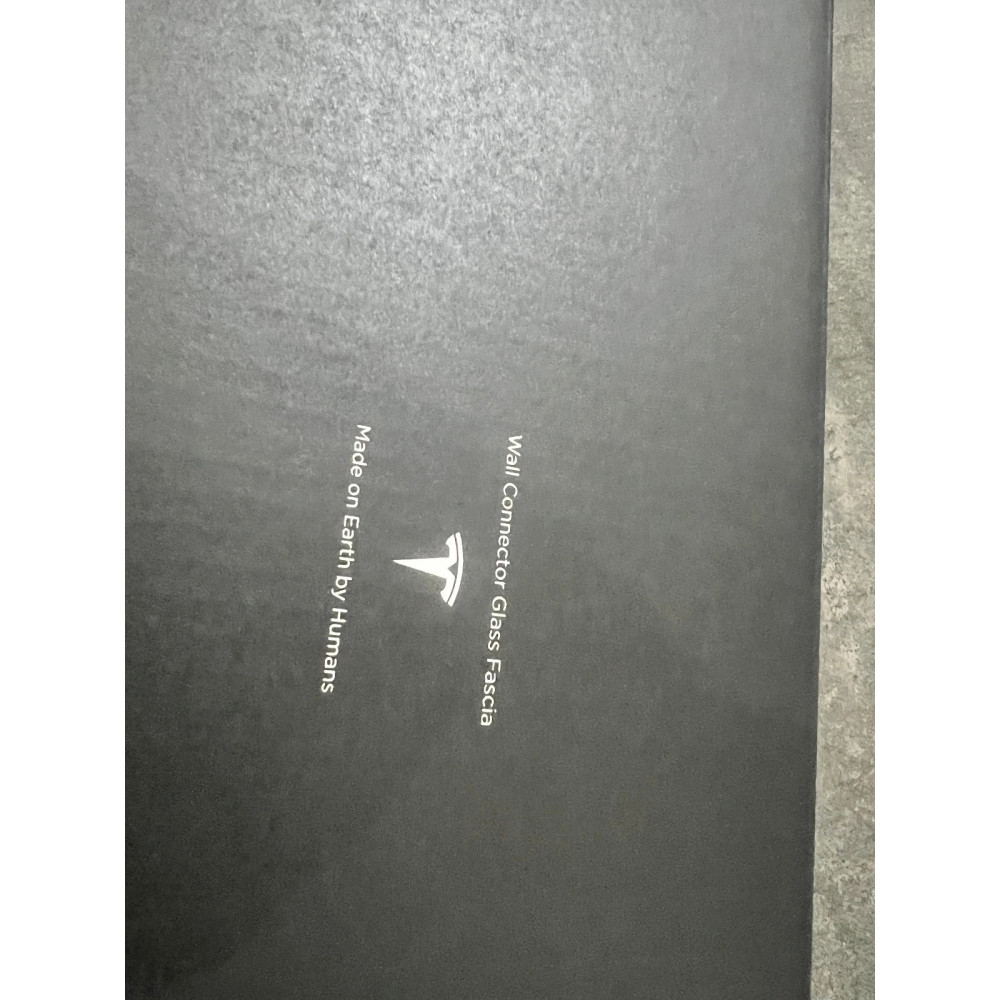 Лицевая панель для зарядной станции Tesla Wall Connector Glass Fascia Black (только крышка без зарядного устройства)