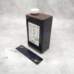 Natural dye and finishing impregnation based on tannins from unripe Japanese persimmons TURNER COLOUR WORKS Kakishibu Paints 1 litre