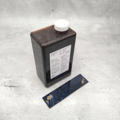 Natural dye and finishing impregnation based on tannins from unripe Japanese persimmons TURNER COLOUR WORKS Kakishibu Paints 1 litre