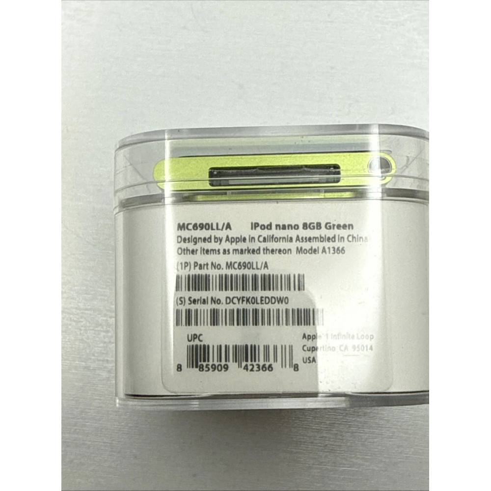 MP3-плеєр Apple iPod nano 6th Gen 8GB (MC690) зелений