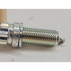 Іридієва свічка запалювання NGK 93560 Laser Iridium SILKGR9A7ES для Audi Porsche VW