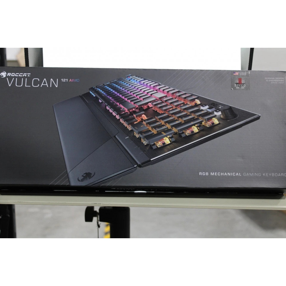 Геймерська клавіатура ROCCAT Vulcan 121 Aimo з програмованими клавішами та RGB підсвіткою чорна