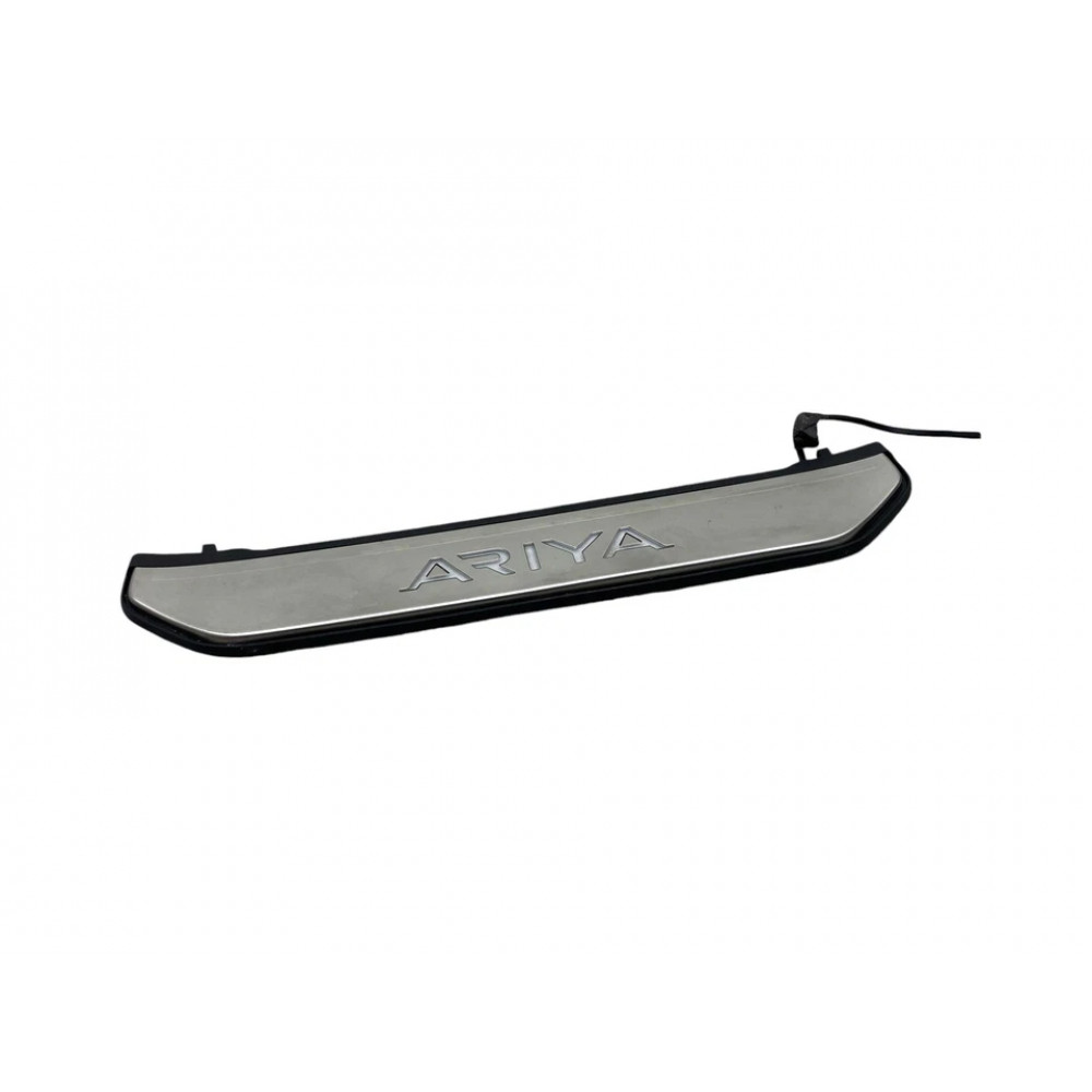 Set of illuminated door sill plates for Nissan Ariya 2023-2025, set of 4 pcs used