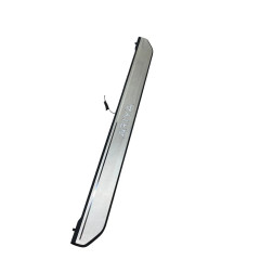 Set of illuminated door sill plates for Nissan Ariya 2023-2025, set of 4 pcs used