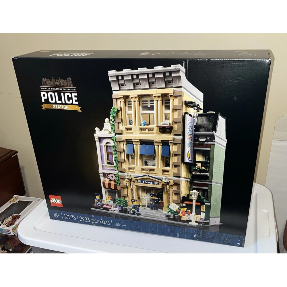Конструктор LEGO Creator Expert Поліцейський відділок 10278 колекційний 2923 деталі
