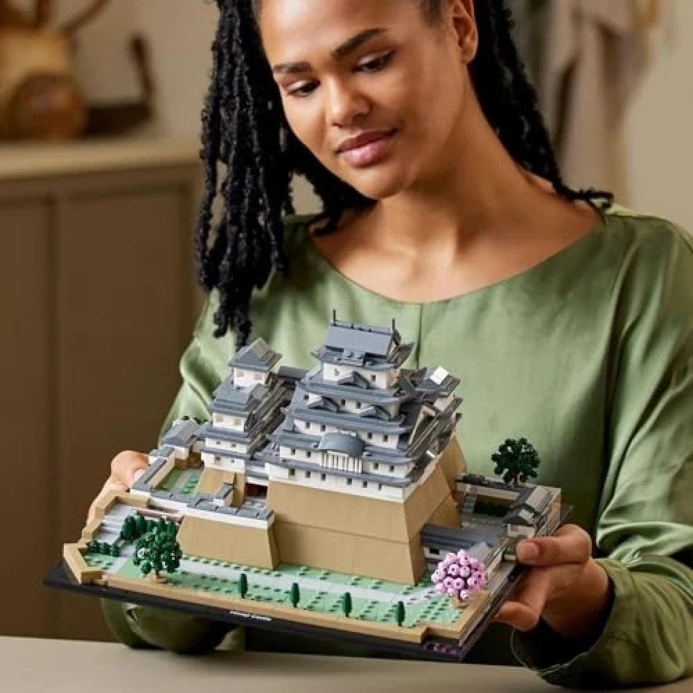 LEGO Architecture Set Himeji Castle 21060 Collectible Model of Japan 2125 Pieces