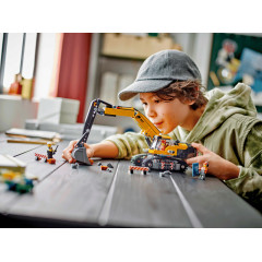 Lego City Set 60420 Crawler Excavator with Minifigures 633 Pieces