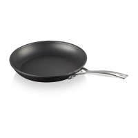 Le Creuset Aluminium frying pan made of high-quality forged aluminum with a diameter of 26 cm Made in France
