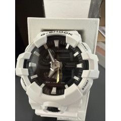 Спортивний наручний годинник Casio G-Shock GA-700-7A білий з мінеральним склом