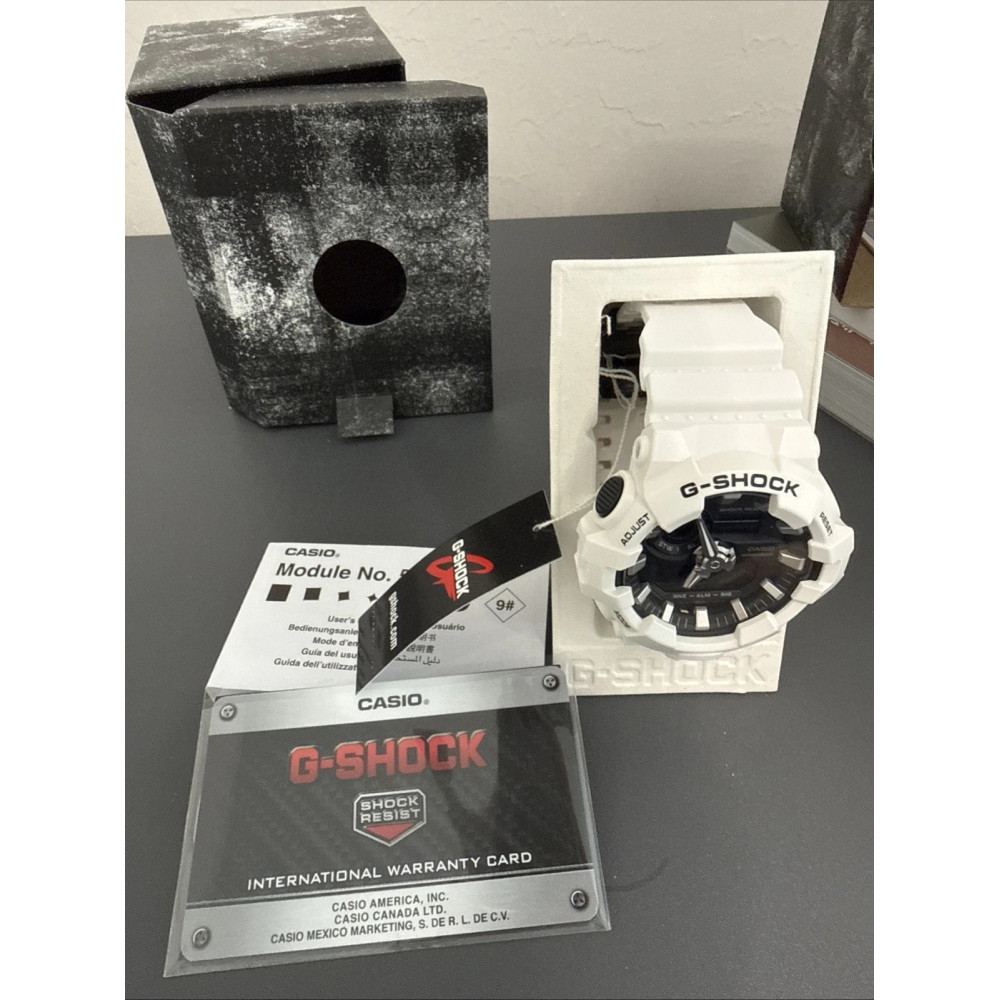 Спортивний наручний годинник Casio G-Shock GA-700-7A білий з мінеральним склом