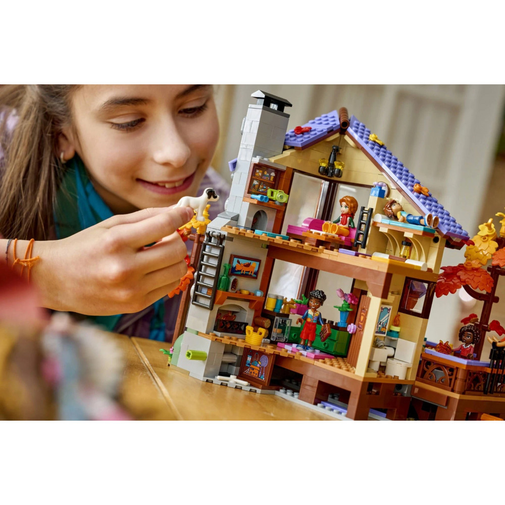 Children's building set LEGO Friends 42705 Autumn Forest Cottage 1229 pieces