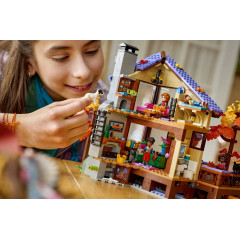 Детский игровой конструктор LEGO Friends 42705 Осенний лесной коттедж 1229 деталей