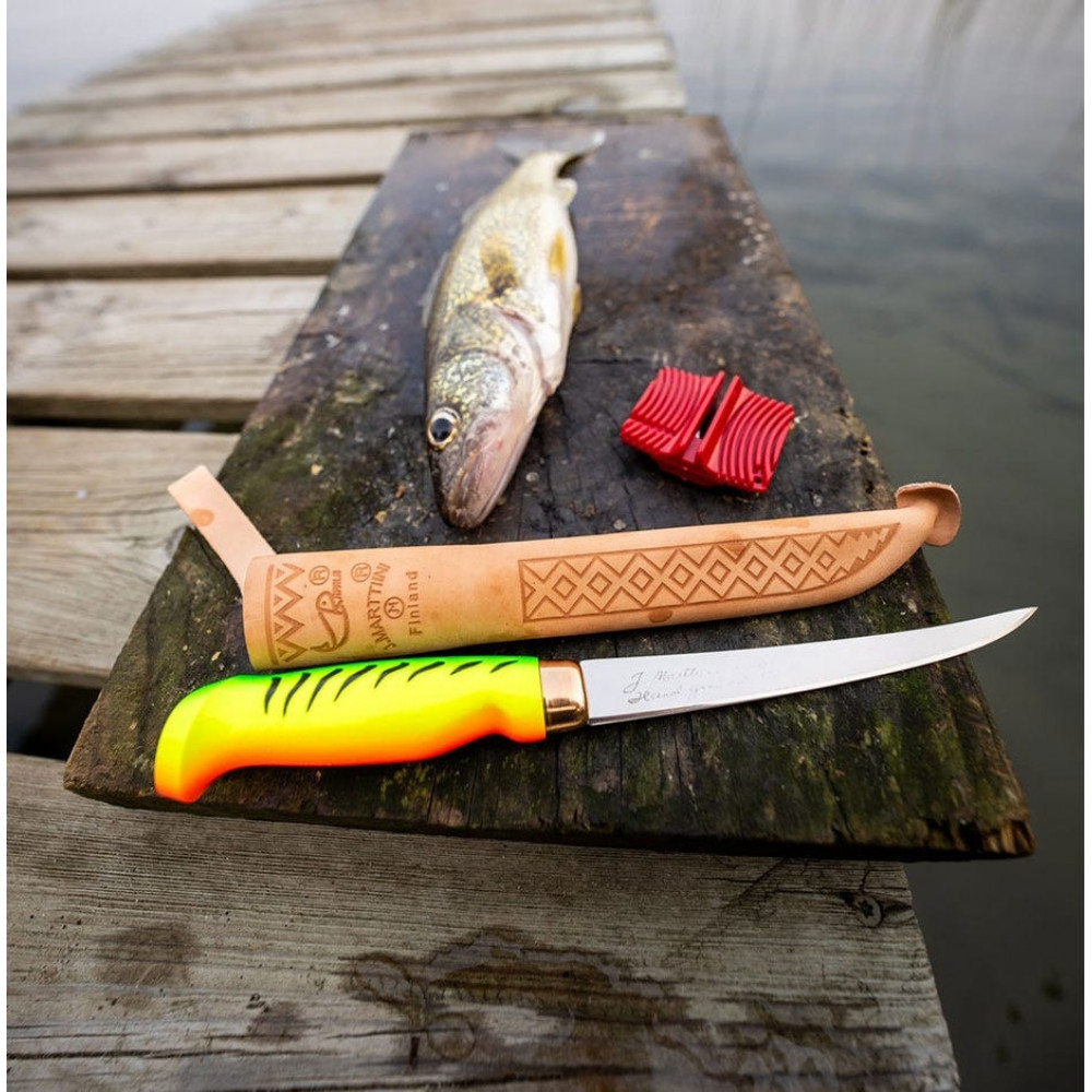 Нож филейный для рыбы Rapala Fish N Fillet BPFNF6SH1FT 15 см с ножнами и точилкой