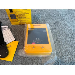 Перевірочна система для електроприладів Fluke PRV240 з магнітним кріпленням