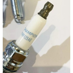 Свічка запалювання MOPAR для Chrysler Jeep Dodge 6.4L Hemi SRT 11-20 рр