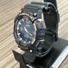Чоловічий годинник Casio AQ-S810W-2A3V