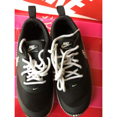 Кросівки дитячі Nike Air Max Thea зі стразами (розмір - 31)