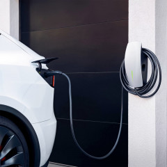 Зарядний пристрій Tesla Wall Connector Model 3 S X Y J1772 Gen 3 (48А) 11,5кВ  білого кольору