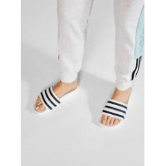 Мужские шлёпанцы Adidas Adilette белые 280648 (размер 41/42)