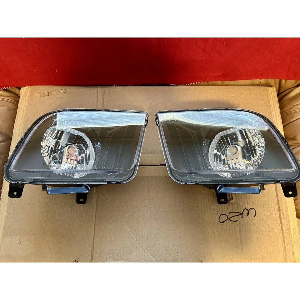 Headlight Set Ford Mustang 2005-2009craft (2 pieces) Used