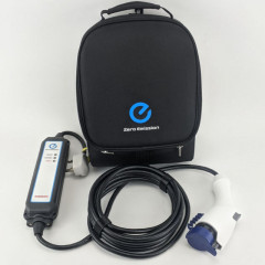 Зарядний пристрій Nissan Leaf Charger 29690-3NA0A (сумка-чохол у комплекті)