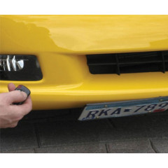 Рамка для автономера з пультом та механізмом приховування Altec Products Show N Go