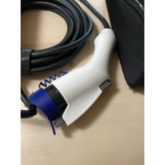 Зарядний пристрій Nissan Leaf Charger 29690-3NA0A (сумка-чохол у комплекті)