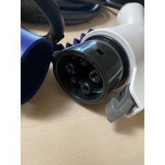 Зарядний пристрій Nissan Leaf Charger 29690-3NA0A (сумка-чохол у комплекті)