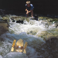 Експериментальний набір Kraul Forelle для створення механічного човна