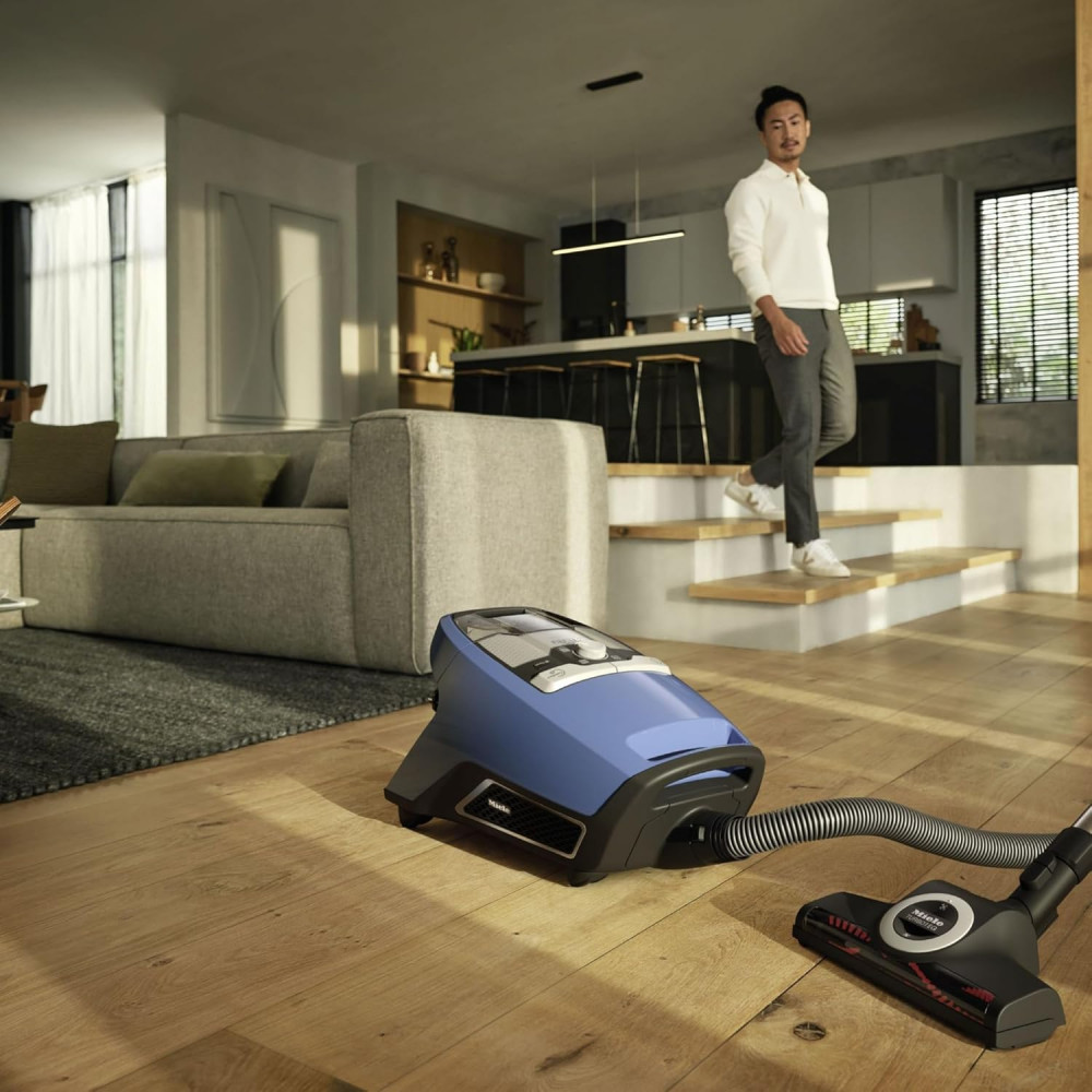 Пилосос Miele SKCF3 Blizzard CX1 Turbo без мішка
