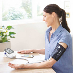 Автоматичний тонометр Omron M400 Intelli IT