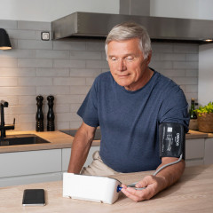 Автоматичний тонометр Omron M500 Intelli IT