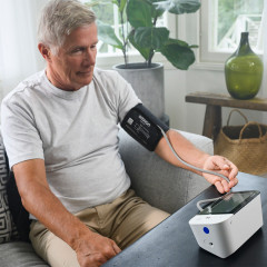 Автоматичний тонометр Omron M500 Intelli IT