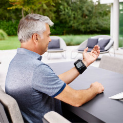 Автоматичний тонометр на зап'ястя OMRON RS7 Intelli IT