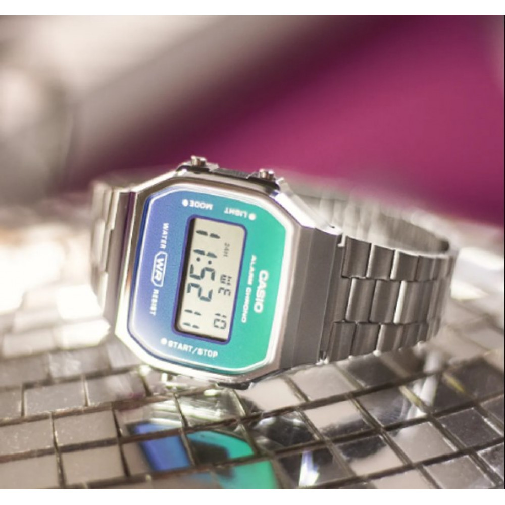 Цифровые наручные часы CASIO A168WER-2AEF с регулируемым стальным ремешком