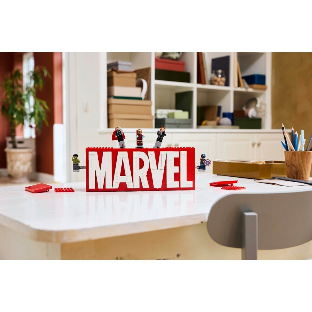 Collectible LEGO Marvel 76313 building set with superhero minifigures