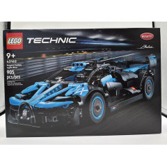 Машинка-конструктор LEGO Technic Bugatti Bolide 42162 голубой 905 деталей